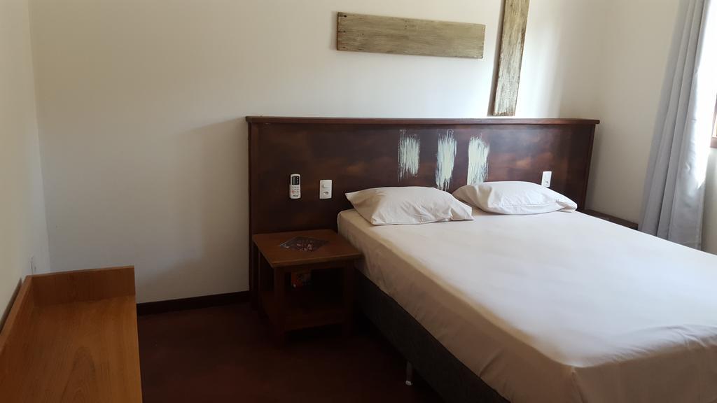 Country Club Hotel